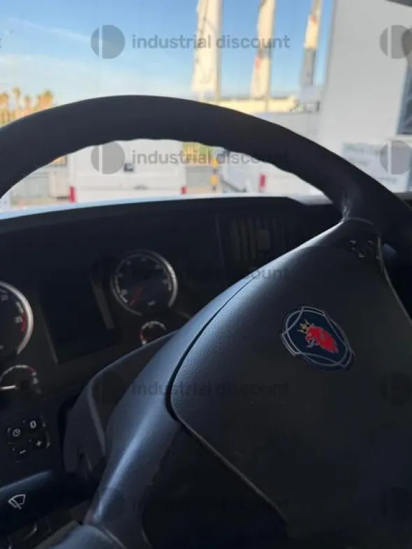1#9827 Motrice frigo Scania R490 e rimorchio