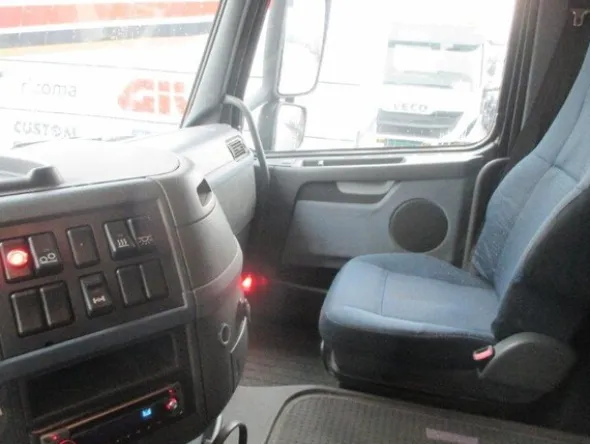 2#8085 Motrice Volvo FH 400