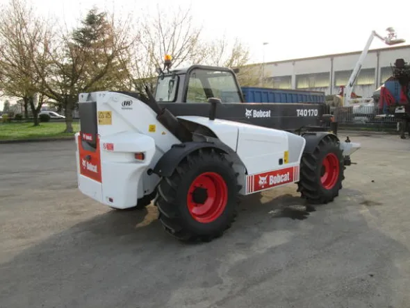 8#3117 Movimentatore Telescopico Bobcat 40170