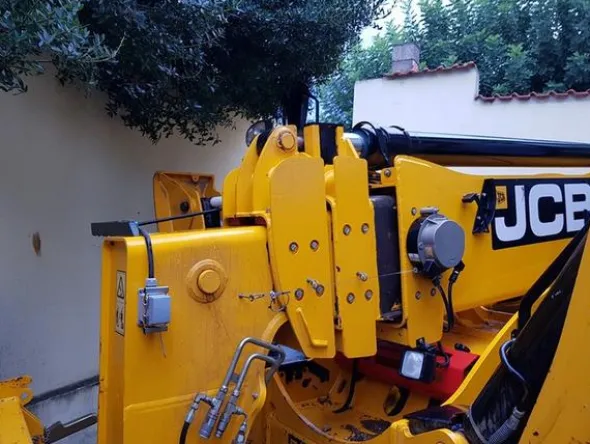 10#3769 Movimentatore telescopico rigido JCB