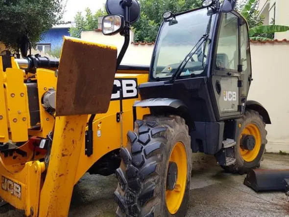10#3769 Movimentatore telescopico rigido JCB
