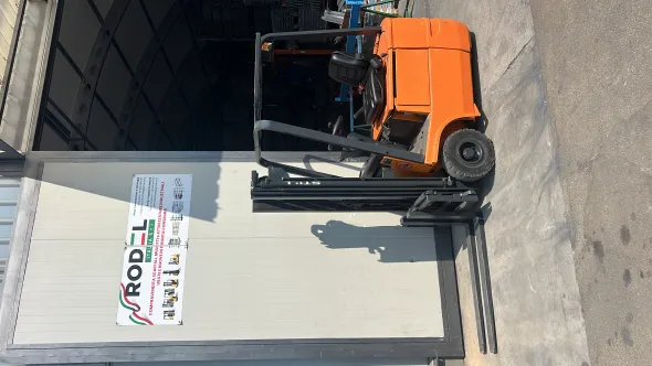 Muletti e scaffalature Caserta
