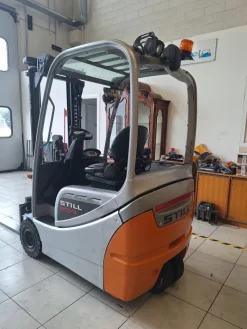 Muletti e scaffalature napoli