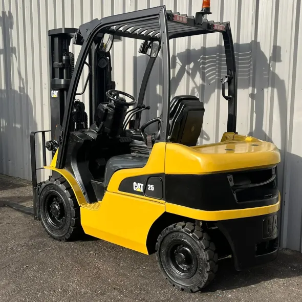 Muletto diesel Caterpillar DP25N2