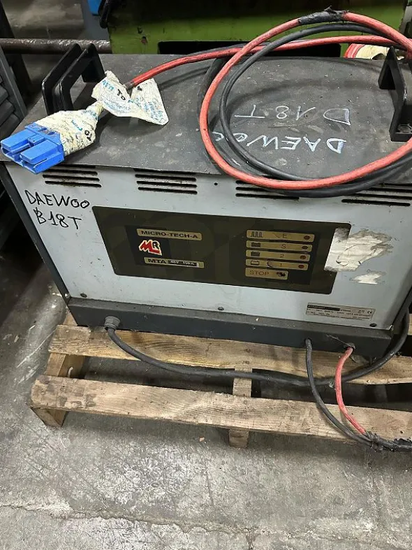 Muletto elettrico Daewoo modello B 18 T