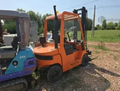 6#9467 Muletto elevatore Toyota Lugli 305E