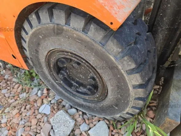 6#9467 Muletto elevatore Toyota Lugli 305E