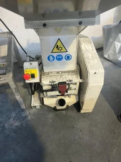 Mulini marca CMG per plastica