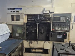 Muratec MW20 ×3 · 1997 - Tornio CNC bimandrino usato