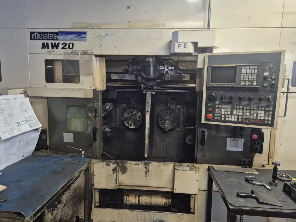 Muratec MW20 x3 con gantry 1997 tornio CNC bimandrino