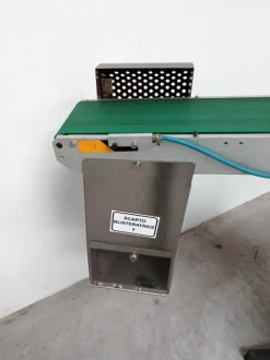 NASTRO TRASPORTATORE A TAPPETO MOTORIZZATO (NAS-321)