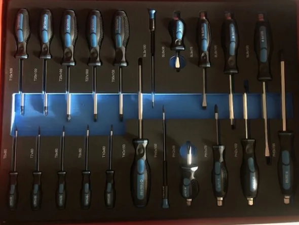 102#5814 N° 5 carrelli porta utensili Germany Tools Professional completi di utensili