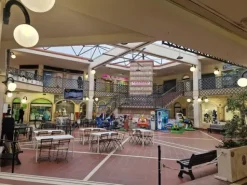 #26266 Negozi a reddito in centro commerciale con impianto fotovoltaico