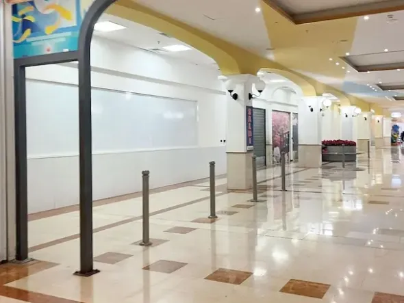 #20835 Negozio al terzo livello in centro commerciale (sub. 93)