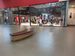 #25530 Negozio a reddito di articoli sportivi in centro commerciale Gotico