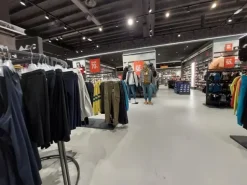 #25530 Negozio a reddito di articoli sportivi in centro commerciale Gotico