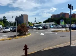 #25246 Negozio a reddito di parrucchiera in centro commerciale San Ruffillo