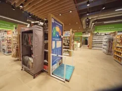 #24042 Negozio a reddito di pet store specializzato in prodotti per animali da compagnia
