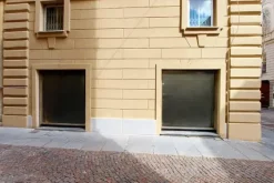 #21639 Negozio con balconata in centro storico