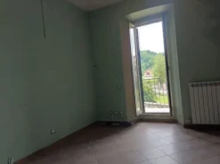 #2536389 Negozio con cantina e posto auto coperto in edificio storico
