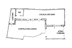 #25832 Negozio con cortile privato in centro storico