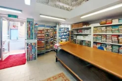 #21626 Negozio con magazzini in centro storico