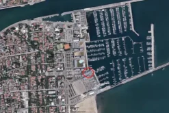 #2537047 Negozio con posti auto nel porto di Marina di Ravenna