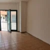 #2537419 Negozio con posto auto in complesso residenziale