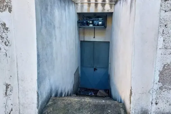 #2537369 Negozio e cantina in edificio polifunzionale