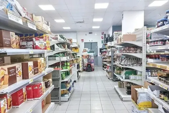 #2537369 Negozio e cantina in edificio polifunzionale