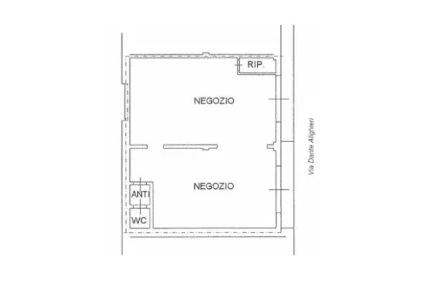 #21596 Negozio in zona centrale