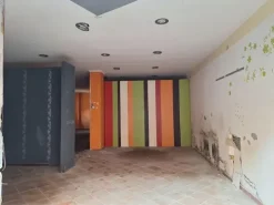 #24356 Negozio in zona residenziale