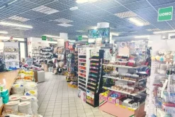 #2519023 Negozio piano seminterrato e parcheggio