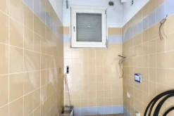 #2536116 Negozio (sub 207) in edificio polifunzionale