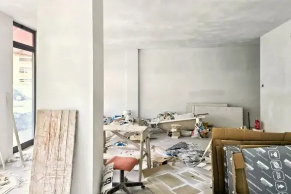 #2536115 Negozio (sub 206) in edificio polifunzionale