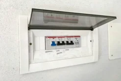 #2536115 Negozio (sub 206) in edificio polifunzionale
