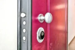 #2536115 Negozio (sub 206) in edificio polifunzionale