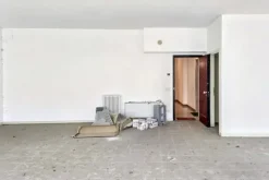 #2536110 Negozio (sub 10) in edificio polifunzionale