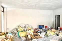 #2536118 Negozio (sub 249) in edificio polifunzionale