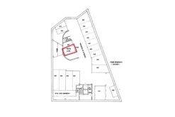#24352 Negozio/Ufficio con posto auto