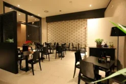 #24044 Negozio uso Bar a reddito in complesso commerciale