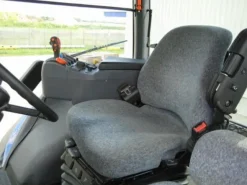 New Holland T8040