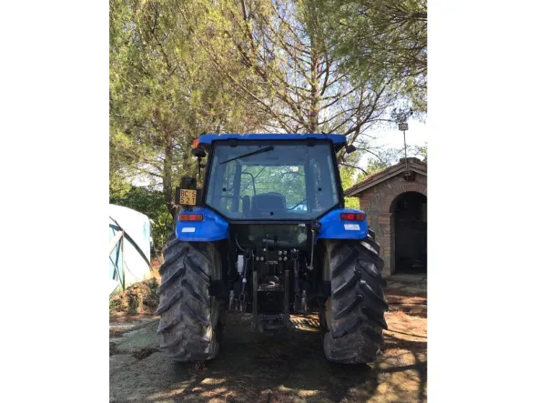 New Holland TL-A100