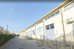 #20625 N° 2 fondi ad uso commerciale