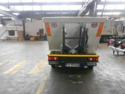 2#4265 Nissan NT 400 con attrezzatura Giolito Easy Side
