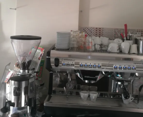 Nuova Simonelli Appia 2 + Macinacaffè e Addolcitore