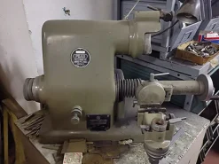 Officina meccanica artigianale completa in vendita.
