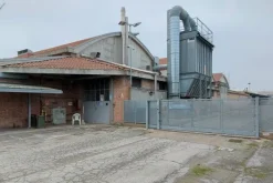 #14819 Opificio con arredi ufficio in zona industriale