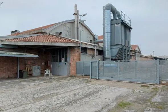 #14819 Opificio con arredi ufficio in zona industriale
