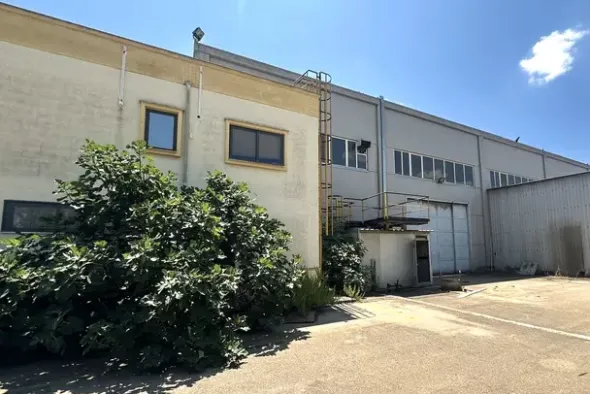 #2639836 Opificio con uffici e cortile privato (part 256)